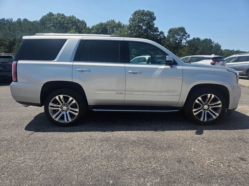 Used 2017 GMC Yukon Denali w/ Open Road Package AWD/4WD image 4