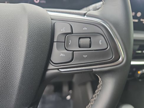 Used 2025 Buick Encore GX Preferred FWD image 17
