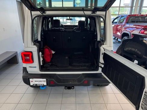 Used 2021 Jeep Wrangler Unlimited Rubicon 4xe w/ Steel Bumper Group AWD/4WD image 45