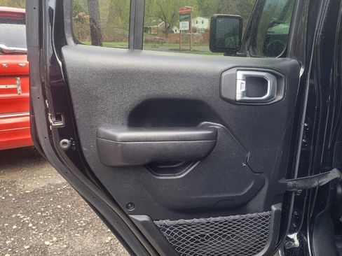 Used 2020 Jeep Wrangler Unlimited Sport AWD/4WD image 34