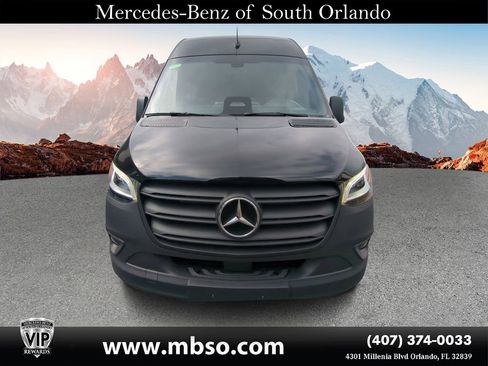 Used 2025 Mercedes-Benz Sprinter 2500 image 19