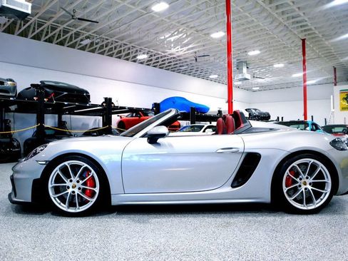 Used 2023 Porsche 718 Boxster Spyder RWD image 4