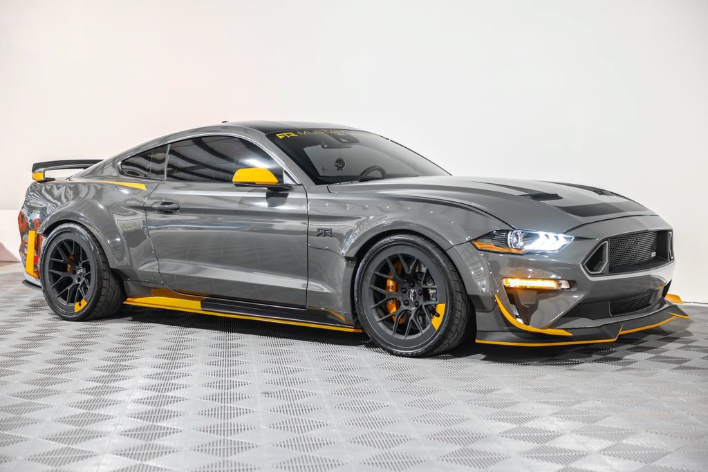 Used 2021 Ford Mustang GT Premium w/ Equipment Group 401A RWD image 4