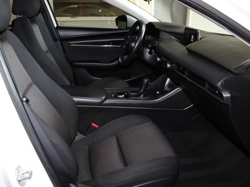 Used 2020 MAZDA MAZDA3 Sedan FWD image 30