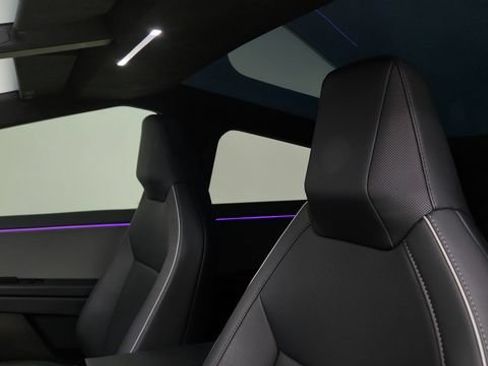 Used 2024 Tesla Cybertruck AWD Crew Cab image 60