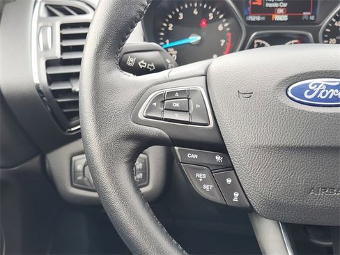 Used 2019 Ford Escape Titanium image 29