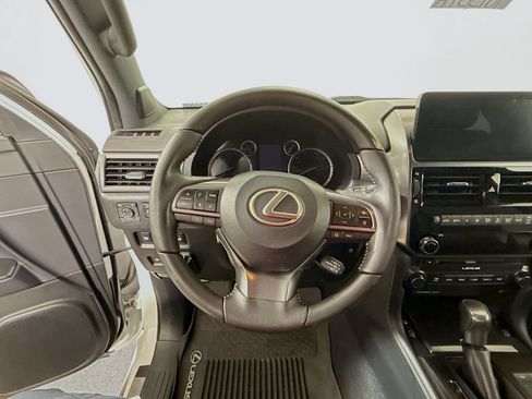 Used 2022 Lexus GX 460 w/ Black Line Special Edition AWD/4WD image 12