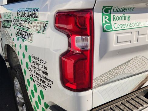 Used 2022 Chevrolet Silverado 1500 Custom w/ LPO, Dark Essentials Package image 7