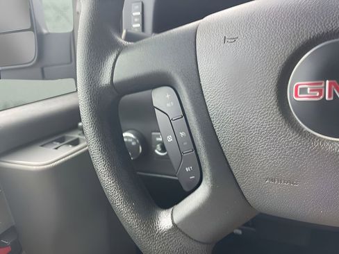 Used 2023 GMC Savana 2500 w/ Driver Convenience Package RWD image 16