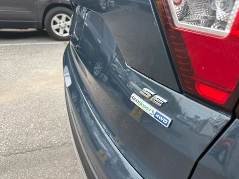 Used 2019 Ford Escape SE AWD/4WD image 7