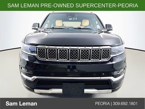 Used 2023 Jeep Grand Wagoneer Series III AWD/4WD image 2