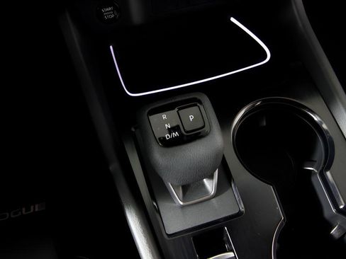 Used 2024 Nissan Rogue SL w/ SL Premium Package FWD image 30