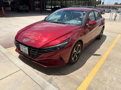 Used 2023 Hyundai Elantra SEL w/ Convenience Package