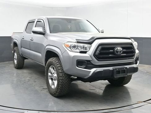 Used 2020 Toyota Tacoma SR image 2