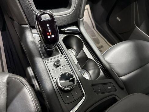 Used 2024 Cadillac XT6 Premium Luxury image 16