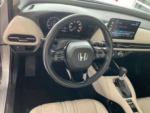 Certified 2025 Honda HR-V EX-L image 8