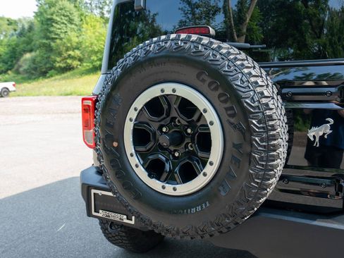 Used 2023 Ford Bronco Big Bend w/ Sasquatch Package AWD/4WD image 31