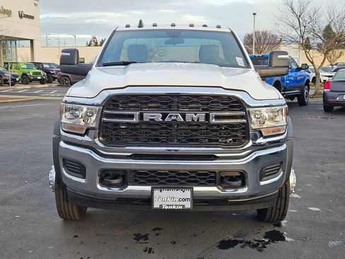 New 2024 RAM 4500 Tradesman image 9