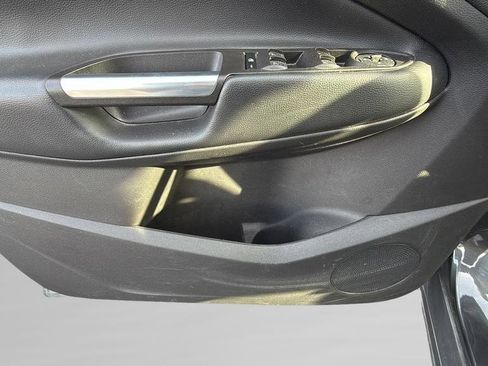 Certified 2019 Ford Escape SE image 15