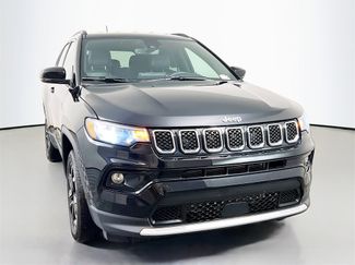 Used 2024 Jeep Compass Limited video 2