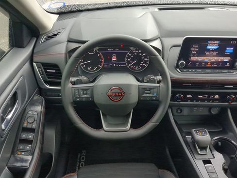 Certified 2025 Nissan Rogue SV AWD/4WD image 16