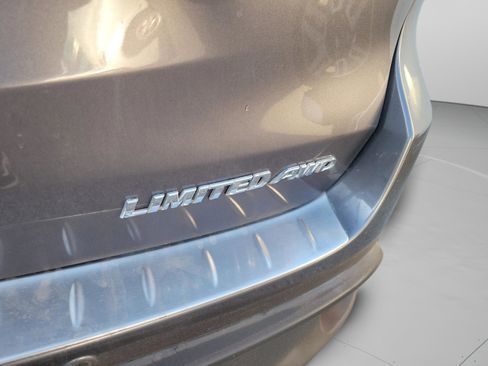 Used 2015 Toyota Highlander Limited Platinum image 21