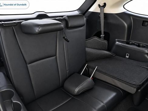 Used 2023 Toyota Highlander XLE FWD image 13
