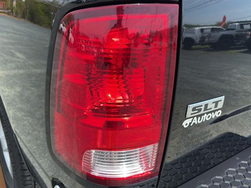Used 2024 RAM 1500 Classic SLT AWD/4WD image 32