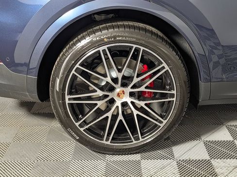 New 2026 Porsche Cayenne S AWD/4WD image 13