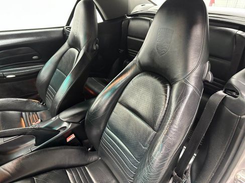 Used 2001 Porsche 911 Cabriolet image 21