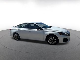 Used 2025 Nissan Altima 2.5 SV FWD video 2