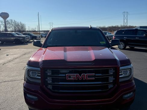 Used 2017 GMC Sierra 1500 SLT image 2