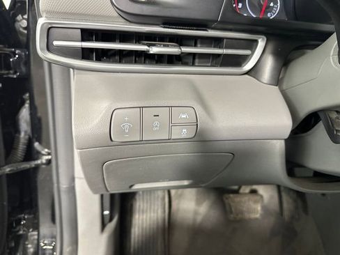 Certified 2023 Hyundai Elantra SE w/ Cargo Package FWD image 19