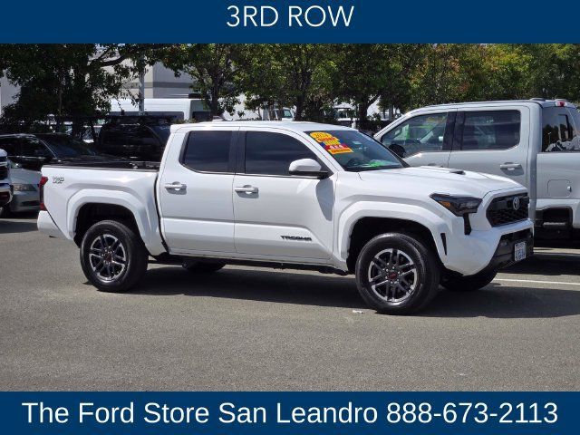 Used 2024 Toyota Tacoma TRD Sport w/ TRD Sport Upgrade Package AWD/4WD image 7