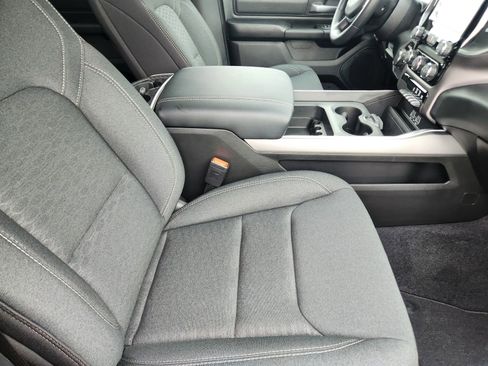 New 2026 RAM 1500 Express AWD/4WD image 14