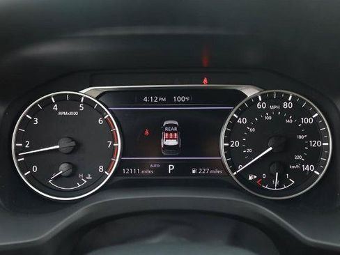 Certified 2025 Nissan Rogue SV AWD/4WD image 10