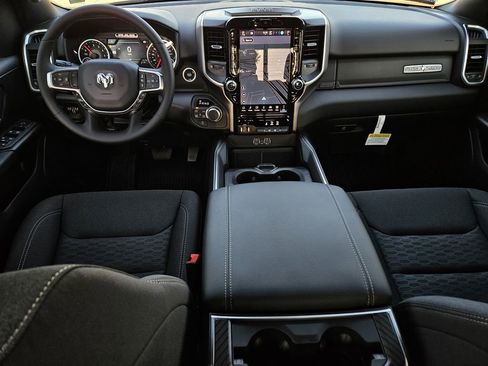 New 2026 RAM 1500 4x4 Crew Cab image 11