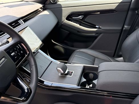 Certified 2025 Land Rover Range Rover Evoque S image 21