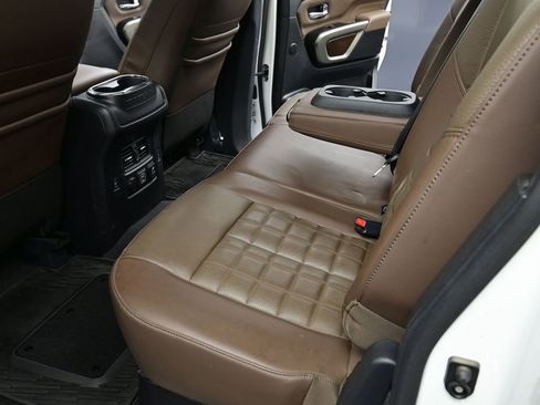 Used 2021 Nissan Titan Platinum Reserve w/ Moonroof Package image 19