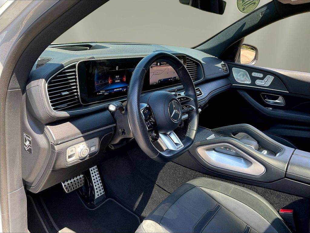 Certified 2025 Mercedes-Benz GLE 53 AMG 4MATIC image 18