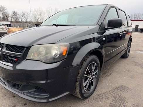 Used 2014 Dodge Grand Caravan SE image 9
