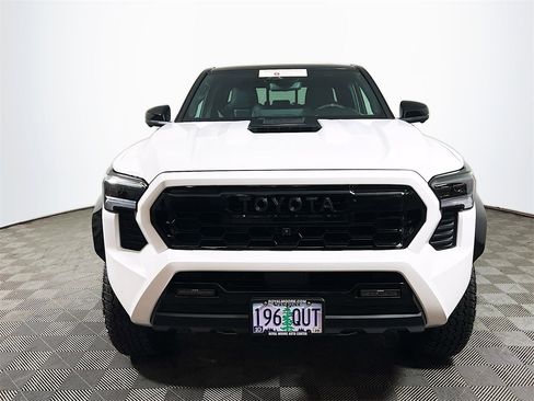 Used 2025 Toyota Tacoma TRD Pro image 3