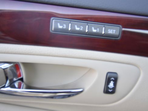 Used 2008 Lexus LS 460 L image 12