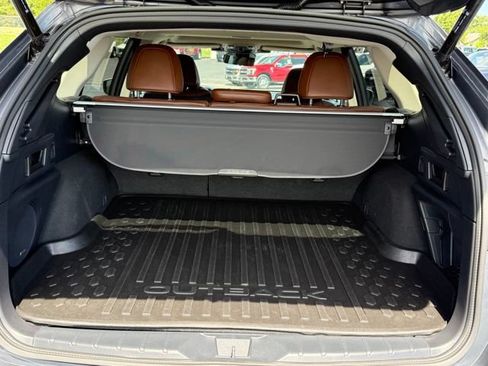 Used 2023 Subaru Outback Touring AWD/4WD image 19