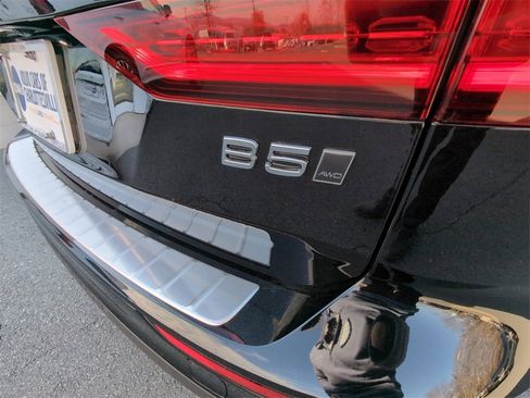 New 2026 Volvo V60 B5 Cross Country Ultra w/ Protection Package Premier image 17