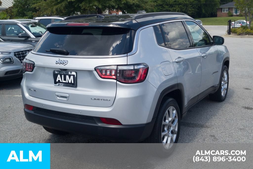 Used 2025 Jeep Compass Limited AWD/4WD image 5
