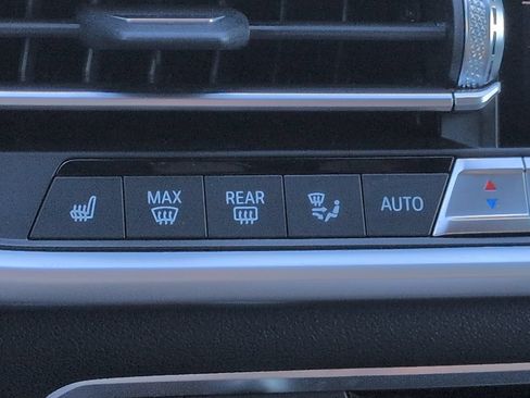 Used 2022 BMW X5 sDrive40i w/ Premium Package RWD image 22
