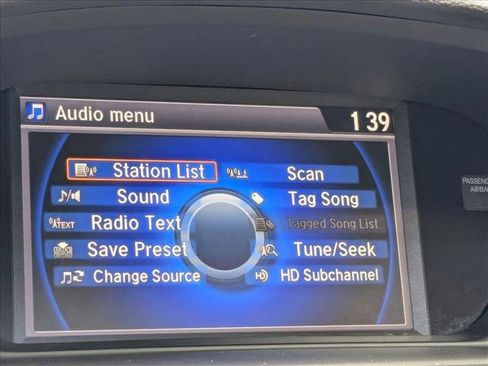 Used 2016 Acura TLX w/ Technology Package FWD image 10