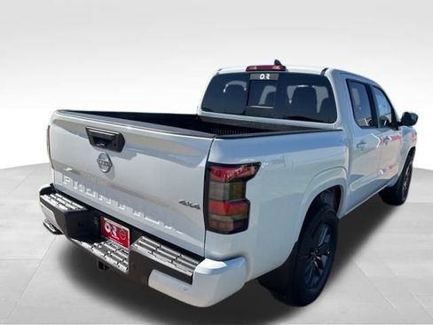 New 2026 Nissan Frontier SV w/ All-Weather Content Package AWD/4WD image 5