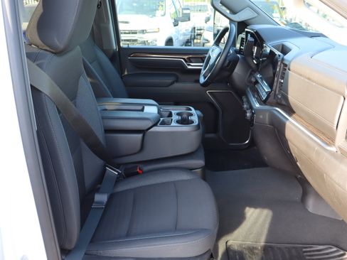 Used 2025 Chevrolet Silverado 2500 LT w/ Convenience Package AWD/4WD image 37